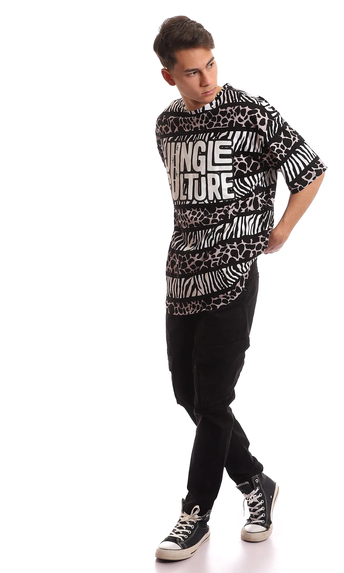 97354 Oversized Printed "Jungle Culture" Black & White T-Shirt