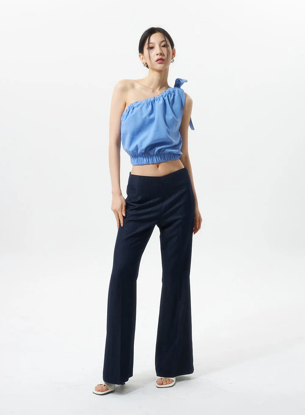 Off-Shoulder Ribbon Blouse IU326