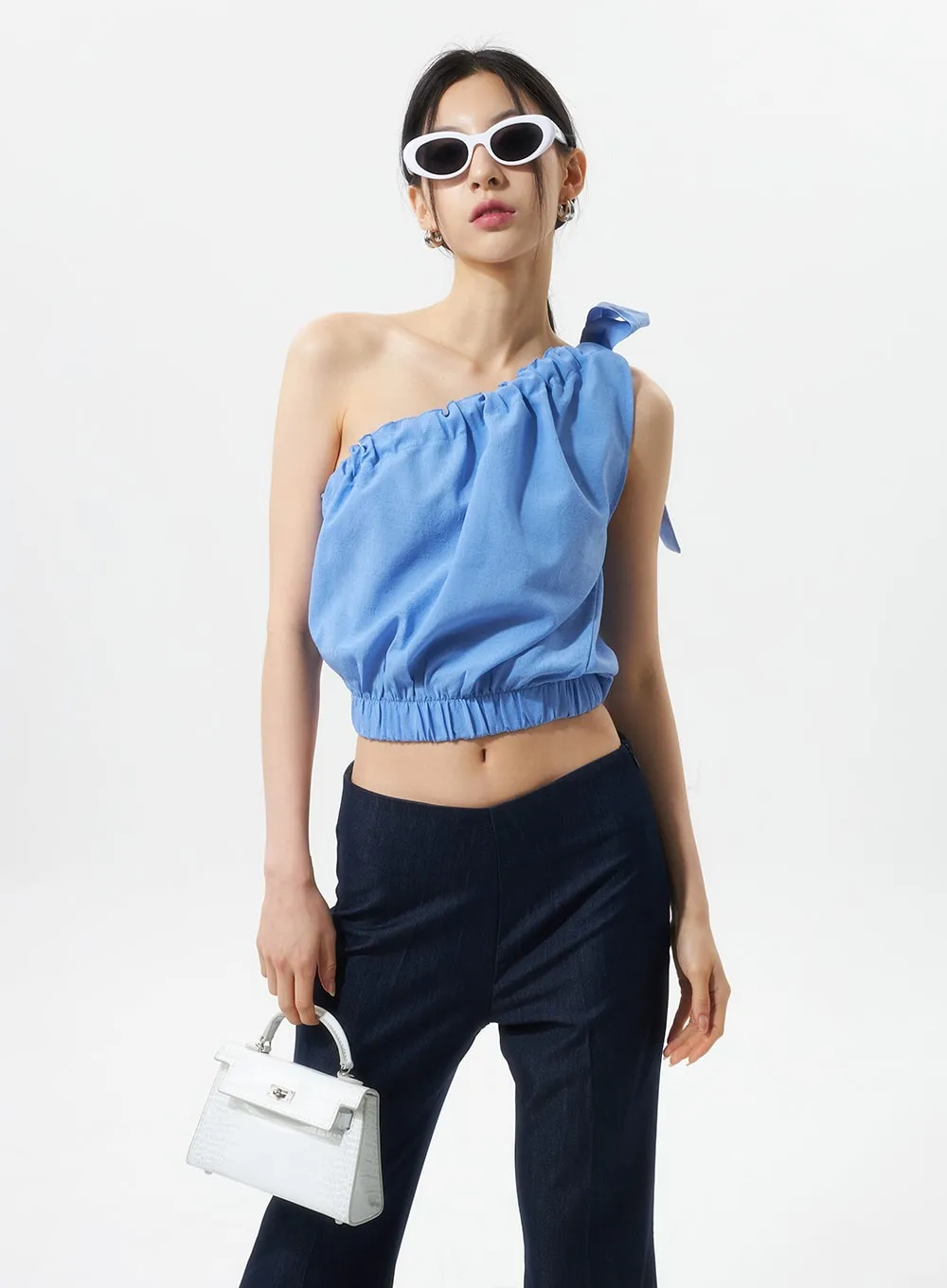 Off-Shoulder Ribbon Blouse IU326