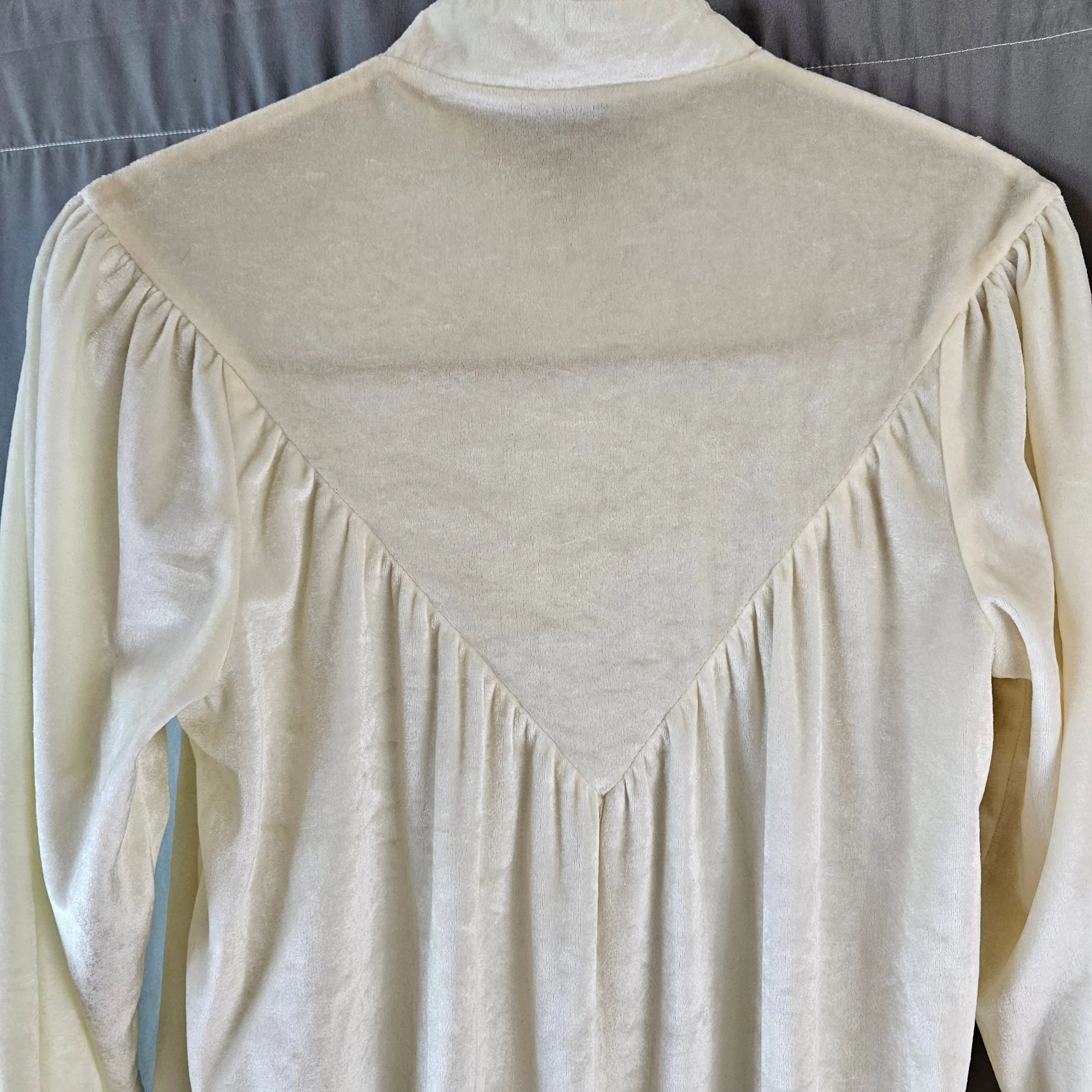 VINTAGE VELVET GOWN M