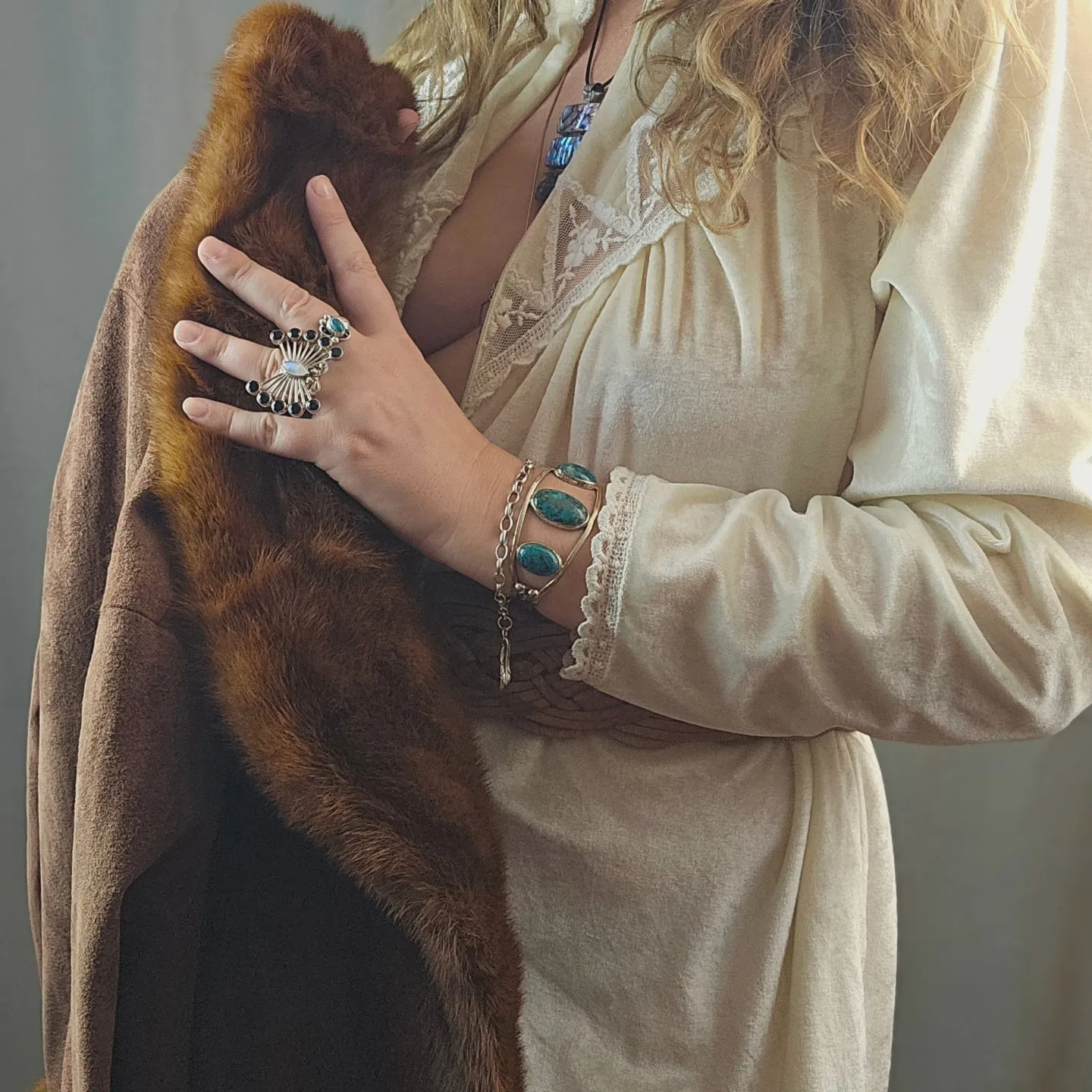 VINTAGE VELVET GOWN M